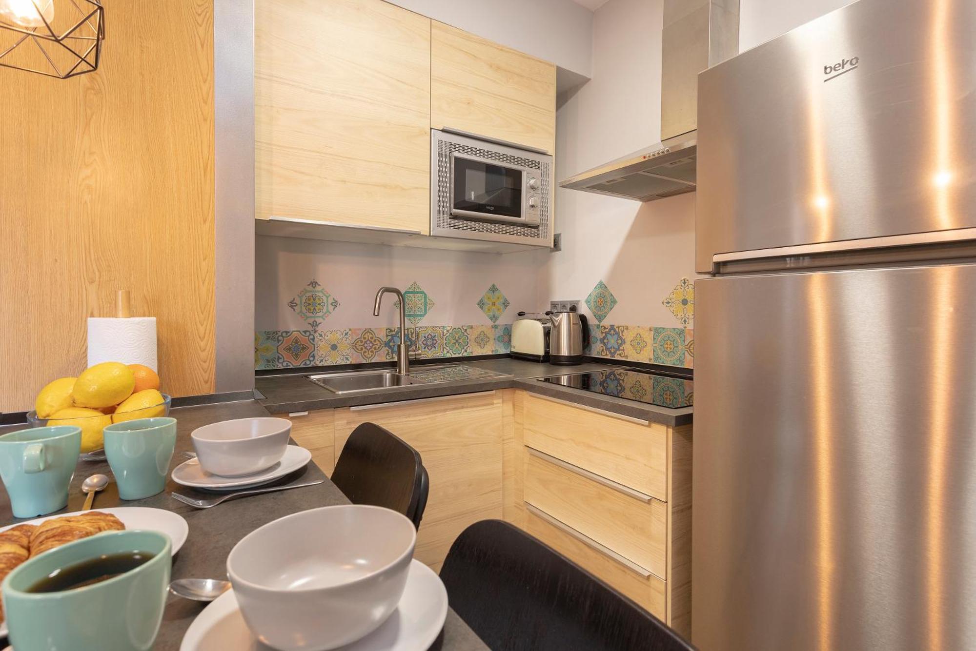 Coqueto Apartamento Junto A Calle Larios By Rent Me Malaga Bagian luar foto