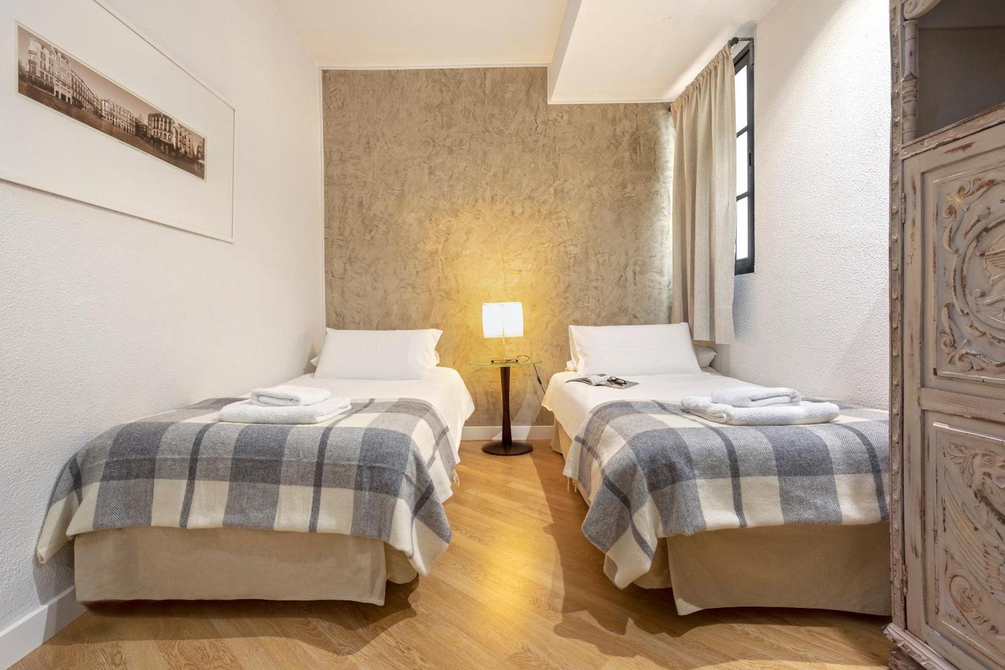 Coqueto Apartamento Junto A Calle Larios By Rent Me Malaga Bagian luar foto